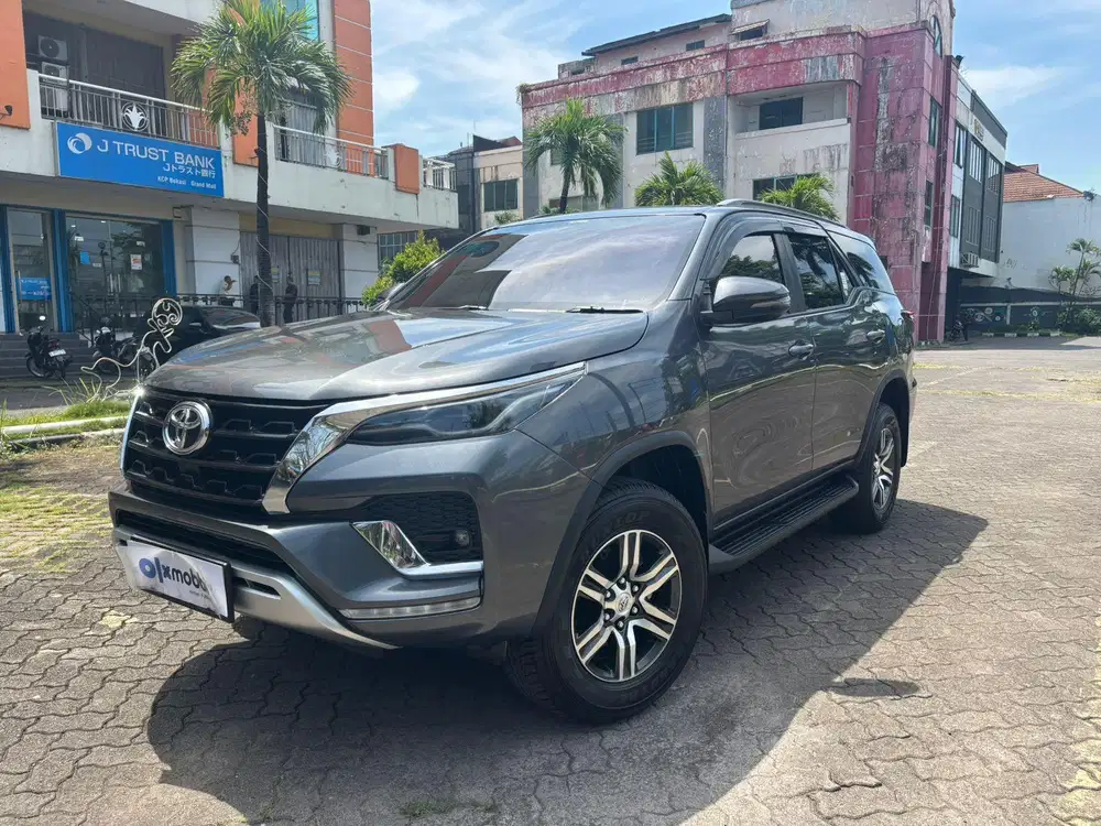 Pajak Panjang - Toyota Fortuner 2.4 G 4X2 DSL Solar-AT 2022