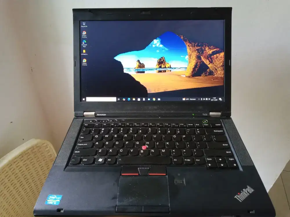 Laptop lenovo thinkpad i5 ram 8 ssd ngebut