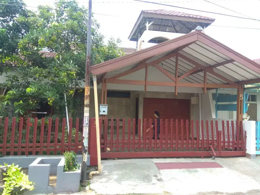 Murah! Rumah Lama Terawat Furnished Arcamanik Bandung