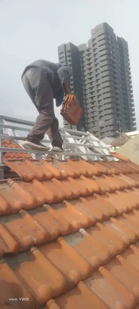 Bongkar atap rumah cat pagar dll