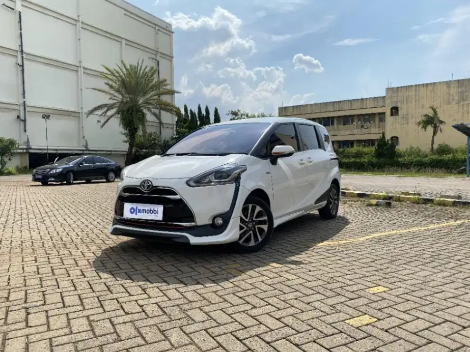 TDP 8,JT Toyota Sienta 1.5 Q Bensin-AT Putih 2017