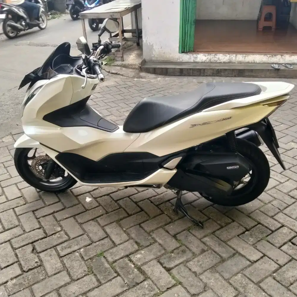 Honda PCX 160 kualitas TOP kondisi