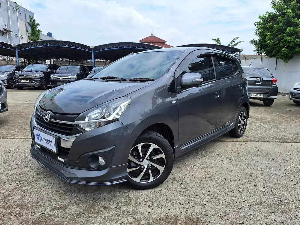 DP MURAH - Daihatsu Ayla 1.2 R Deluxe Bensin-MT 2017