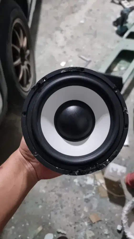 Ground Zero Plutonium Midbass