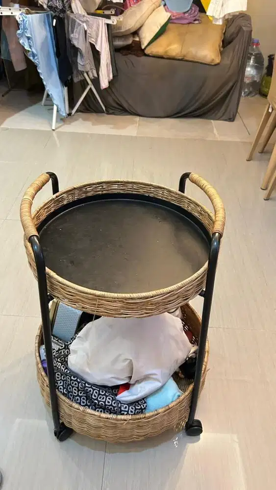 Dijual meja ikea trolley