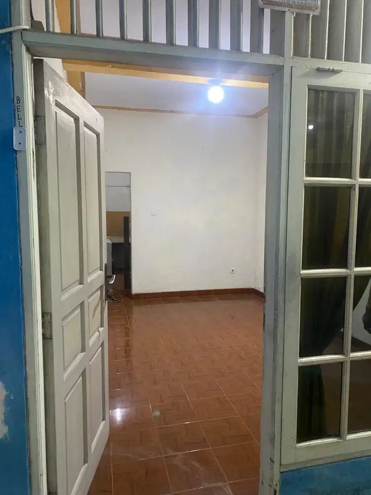 Kontrakan runah 2 lantai