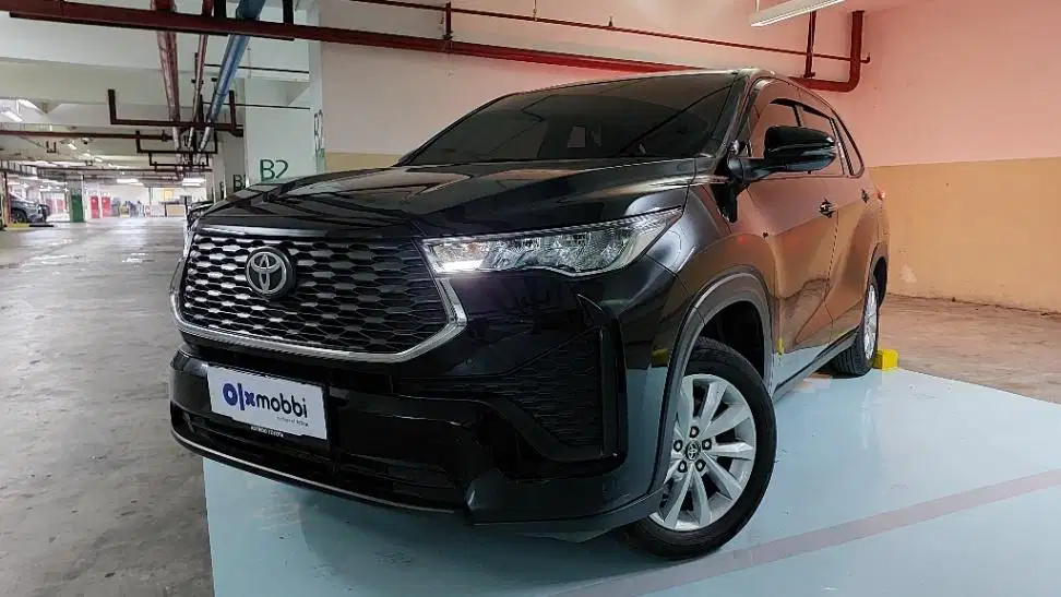 TDP 19JT Toyota Kijang Innova 2.0 Zenix V CVT Bensin-AT Hitam 2022