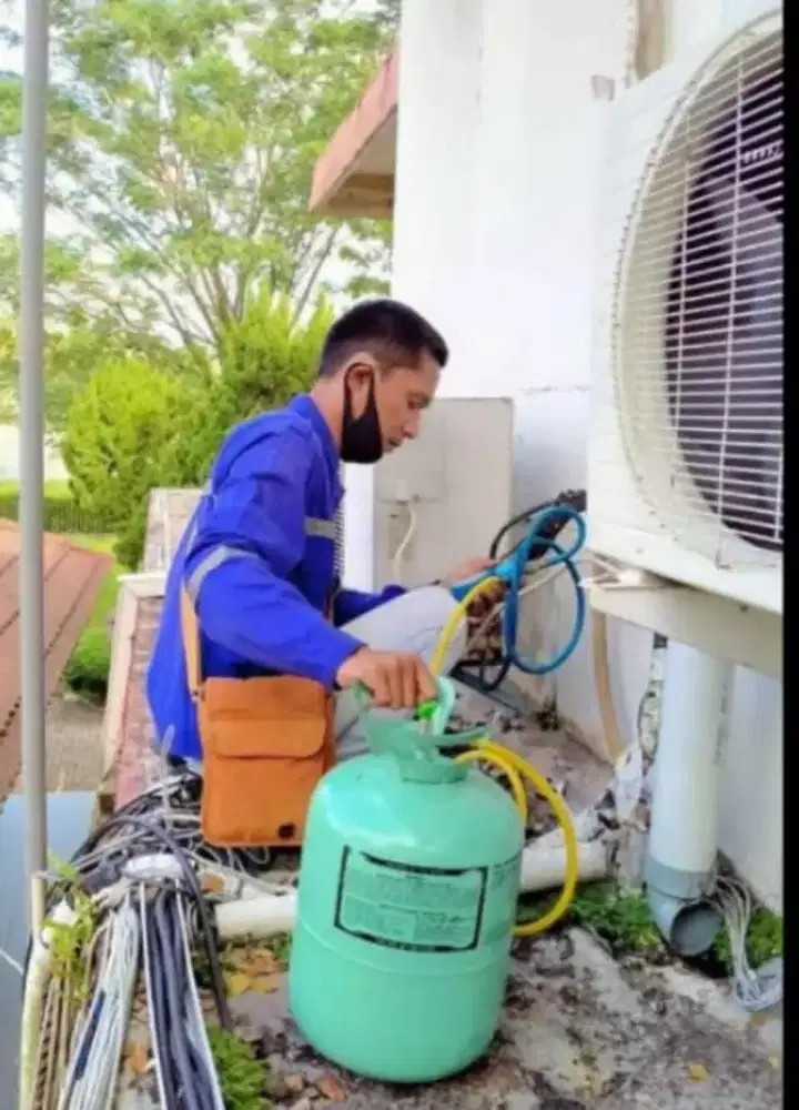 Service AC, Perbaikan AC, Maintenance AC, Bongkar/Pasang AC, DLL