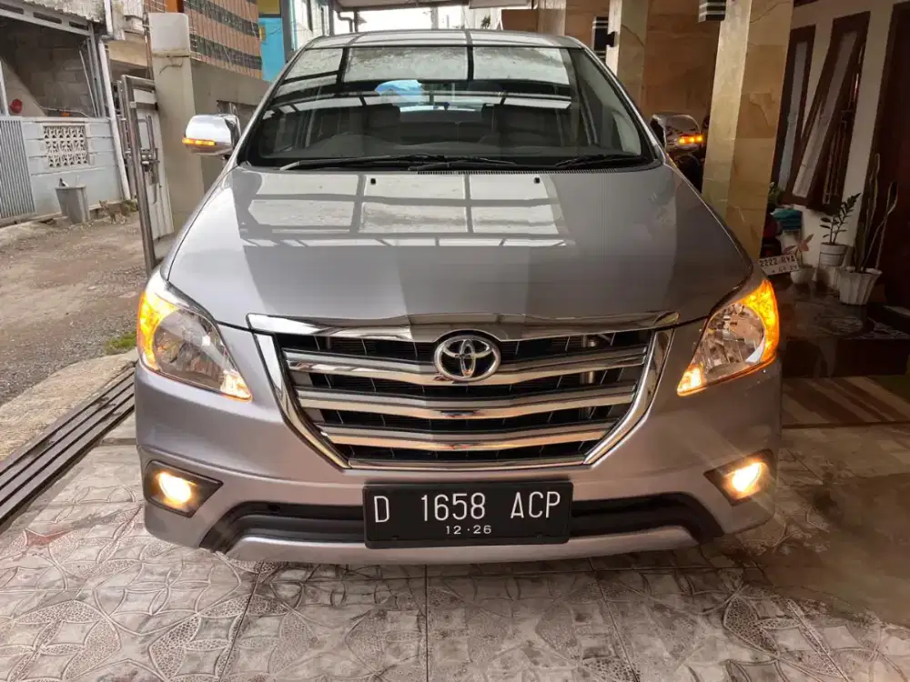 Toyota Kijang Innova 2014 Bensin