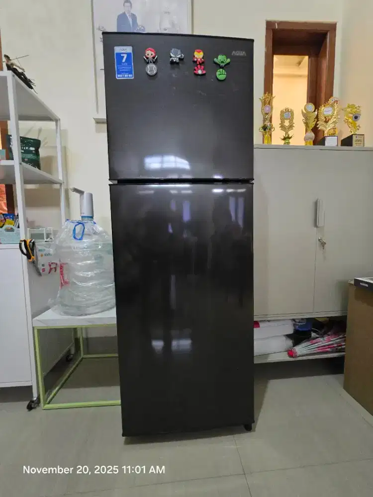 DI Jual kulkas 2 pintu mwrk AQUA