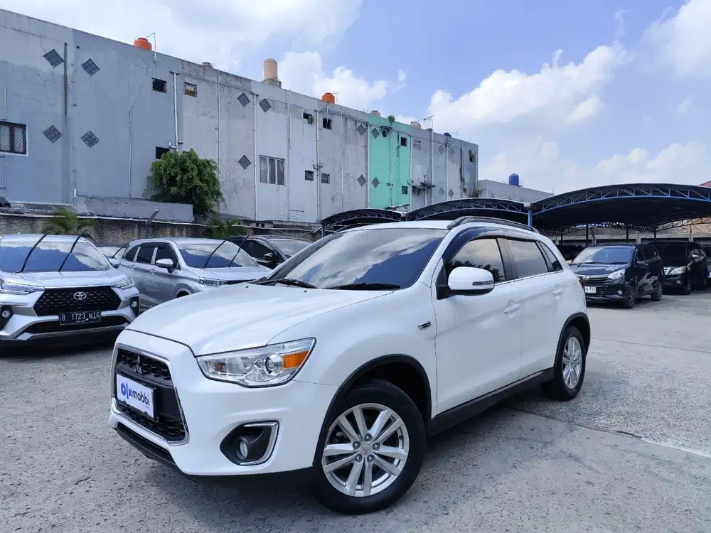 Pajak Panjang - Mitsubishi Outlander Sport 2.0 GLX Bensin-MT 2015