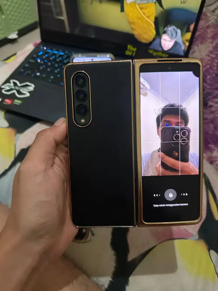 Samsung Galaxy Z Fold 3 5g 12/256gb ex sein fullset ( minus ringan )