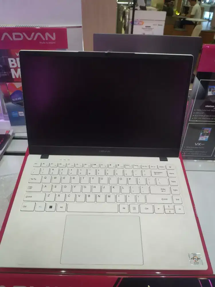 Laptop Advan Soulmet X 8/128