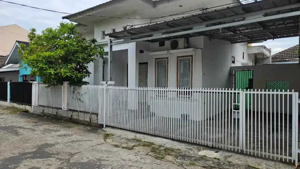 Di sewakan rumah tengah kota cocok untuk orang kantoran