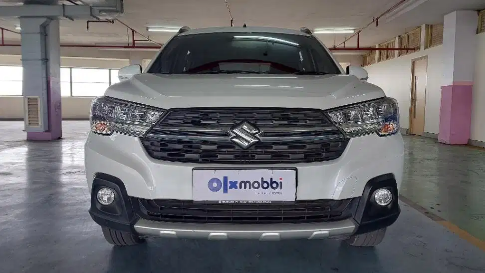 TDP 9,JT Suzuki XL7 1.5 Zeta Bensin-MT Putih 2021