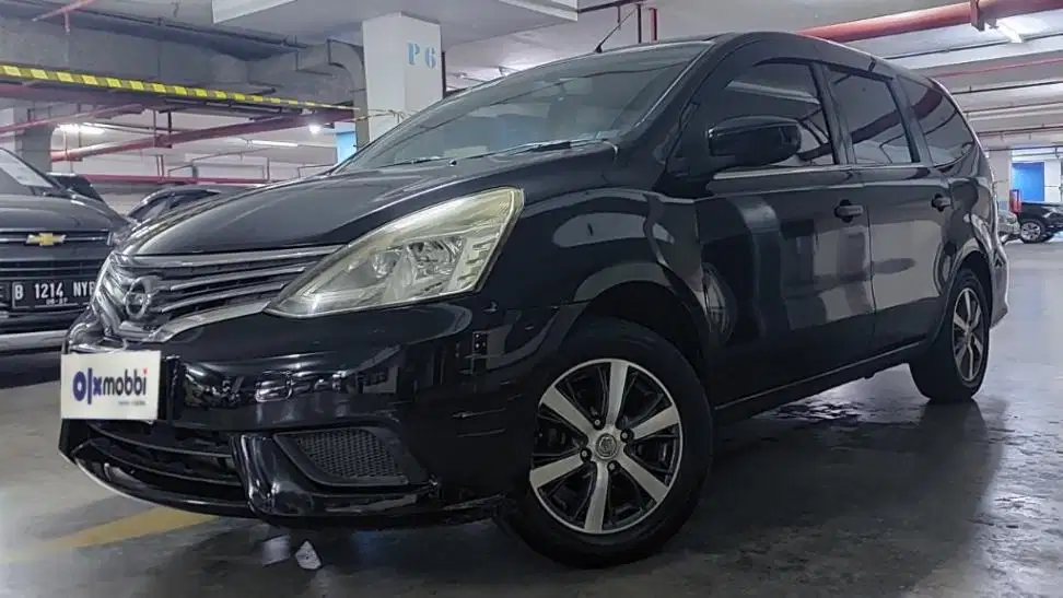 TDP 5,JT Nissan Grand livina 1.5 SV Bensin-MT Hitam 2016