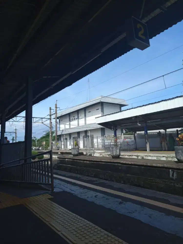 jasa beberes rumah atau mengurus lansia