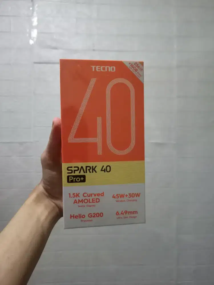 Tecno Spark 40 Pro Plus 8/256 baru
