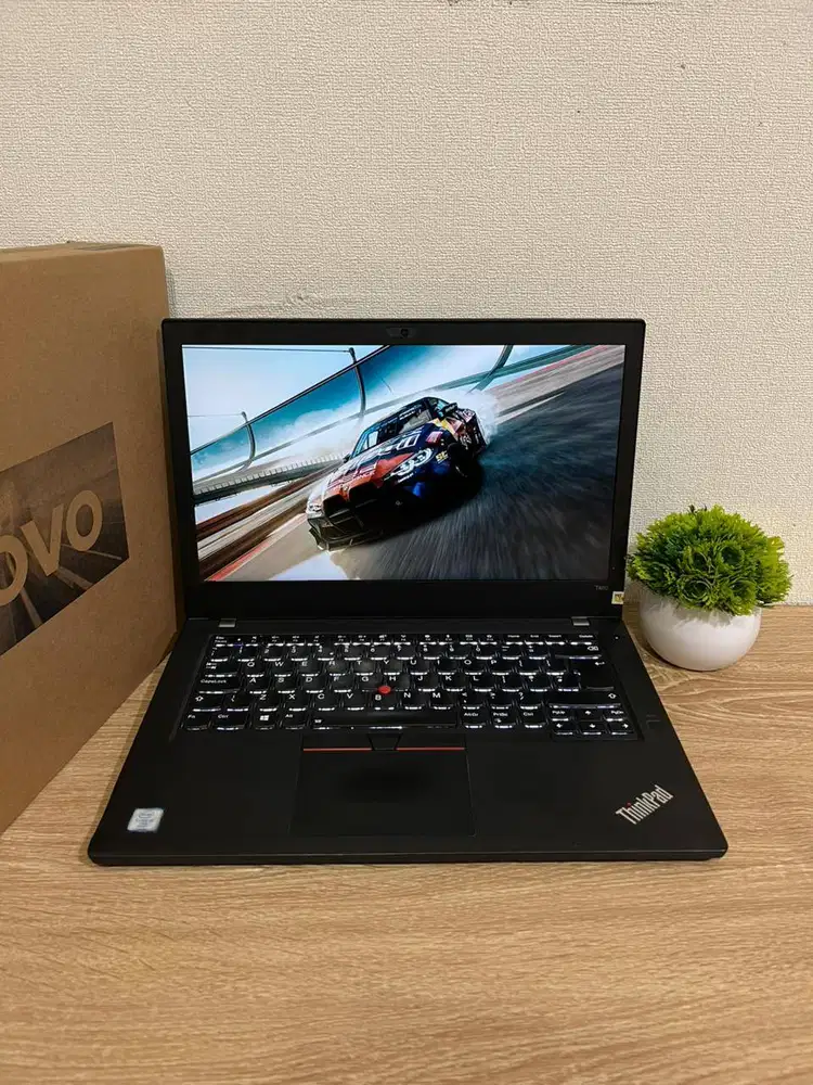 LAPTOP TOUCHSCREEN LENOVO T480 INTEL CORE i5 RAM 8GB SSD 256GB LIKENEW