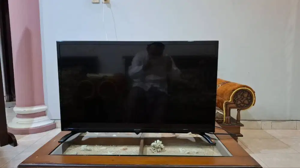 TV Sharp 32 inch second