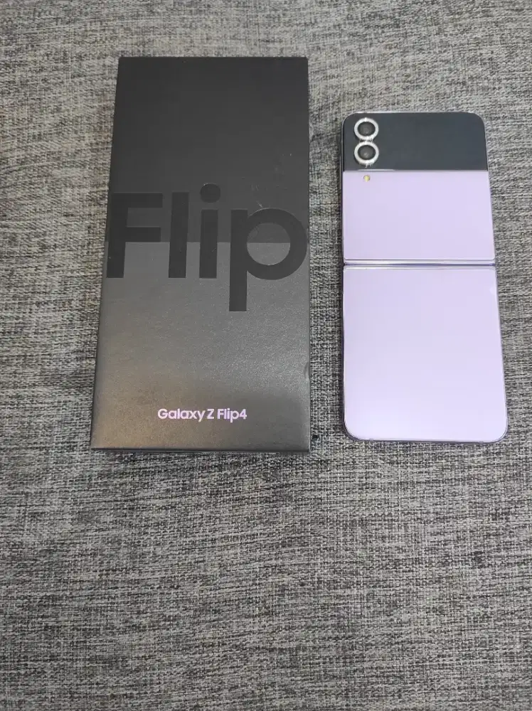 Samsung z flip 4 8/256 purple