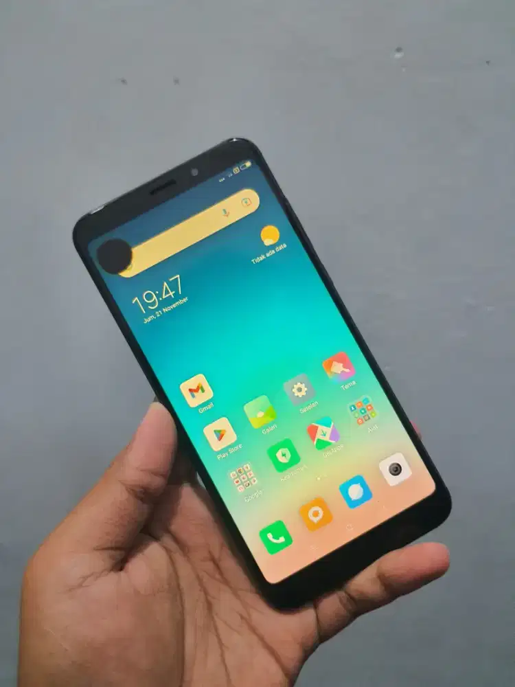 Xiaomi Redmi 5 plus 3/32 gb