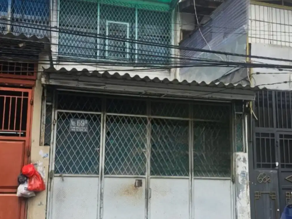 DI SEWA RUKO DI JEMBATAN BESI - PETOJO