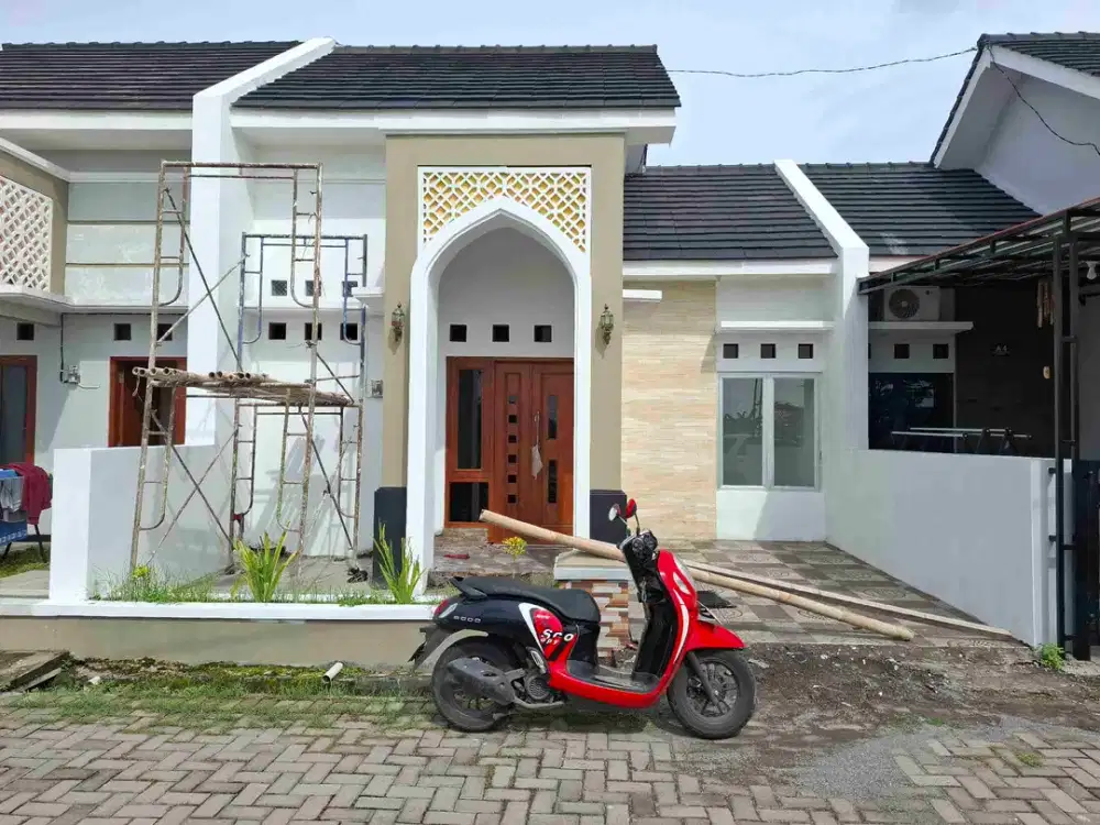 RUMAH BARU SIAP PAKAI LOKASI DI BAKI HADAP TIMUR