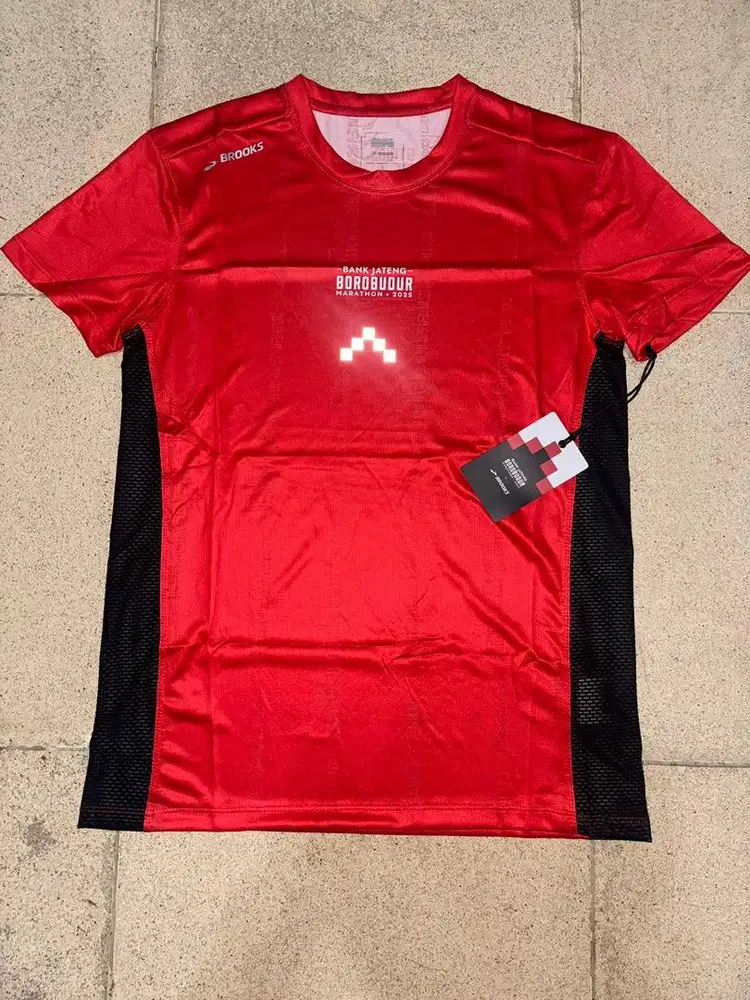 Jersey Lari Borobudur Marathon 2025
