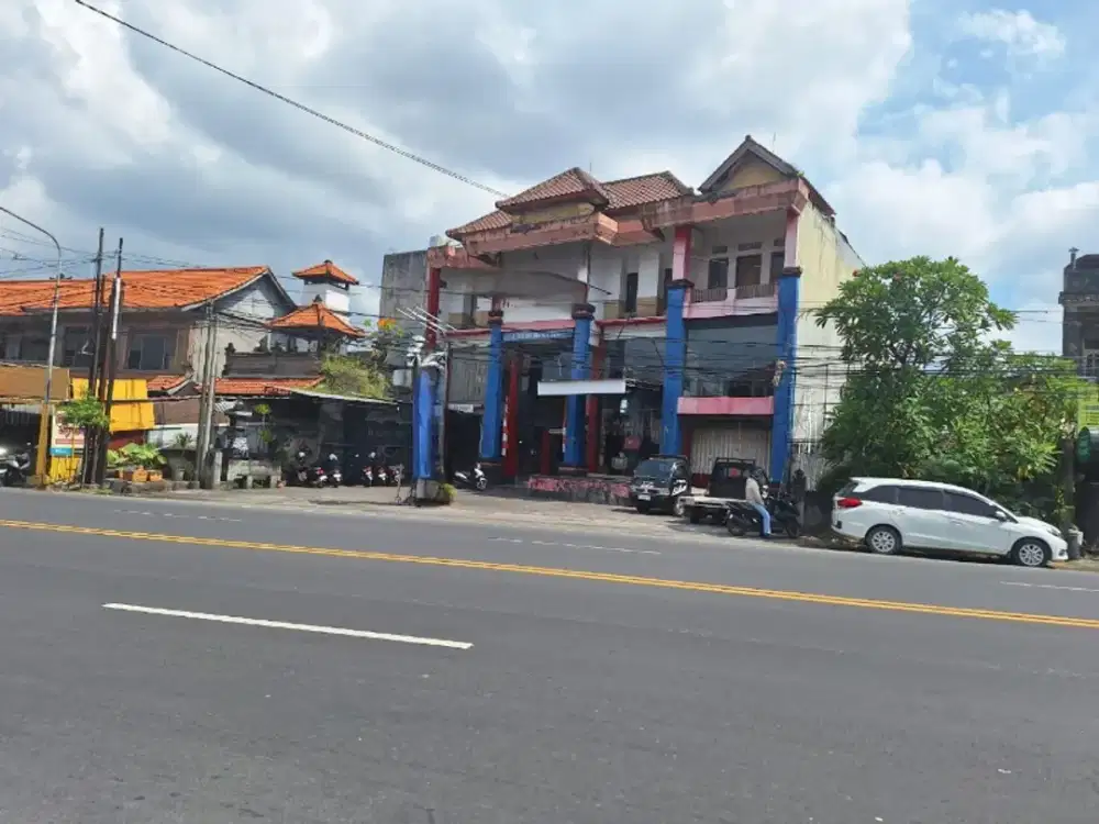 Ruko gandeng ex showroom Teuku Umar Barat Denpasar Bali