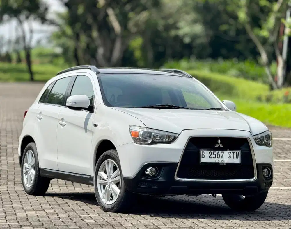 DP 3 jt! Mitsubishi Outlander PX 2012 Matic  Antik Spt Baru!!