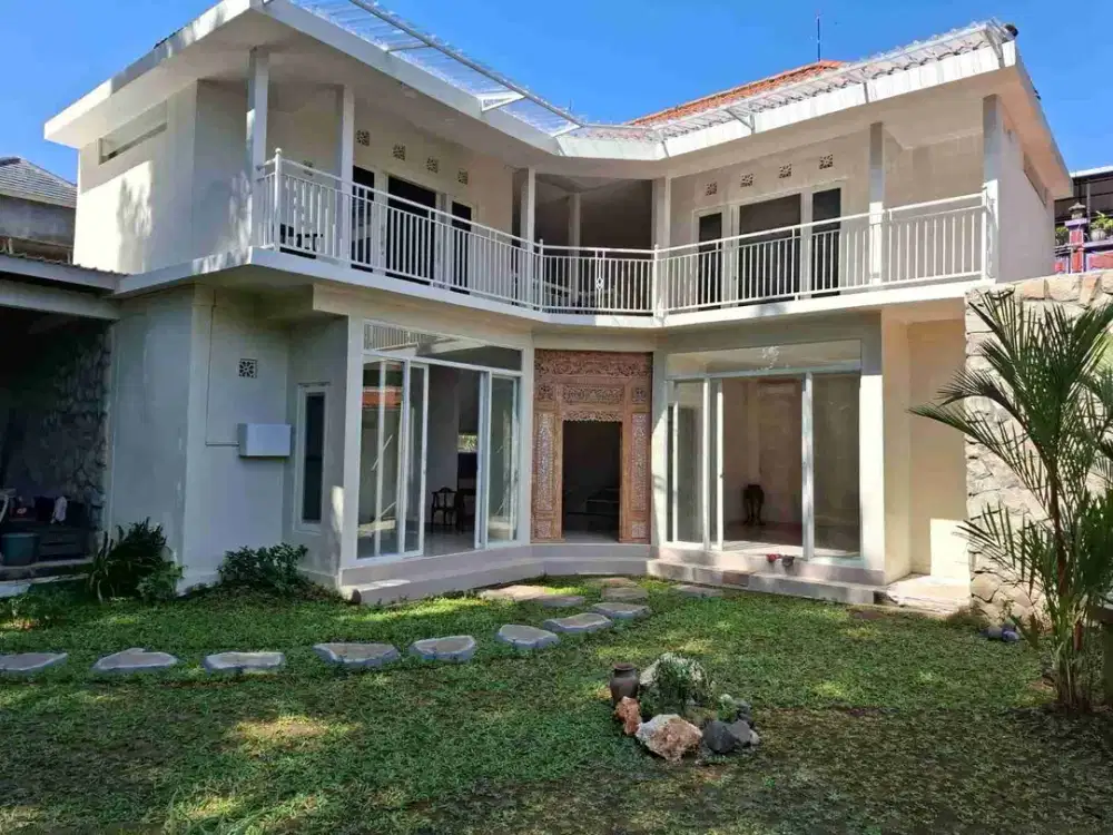 Rumah Asri vibe ubud ayani utara Denpasar Bali