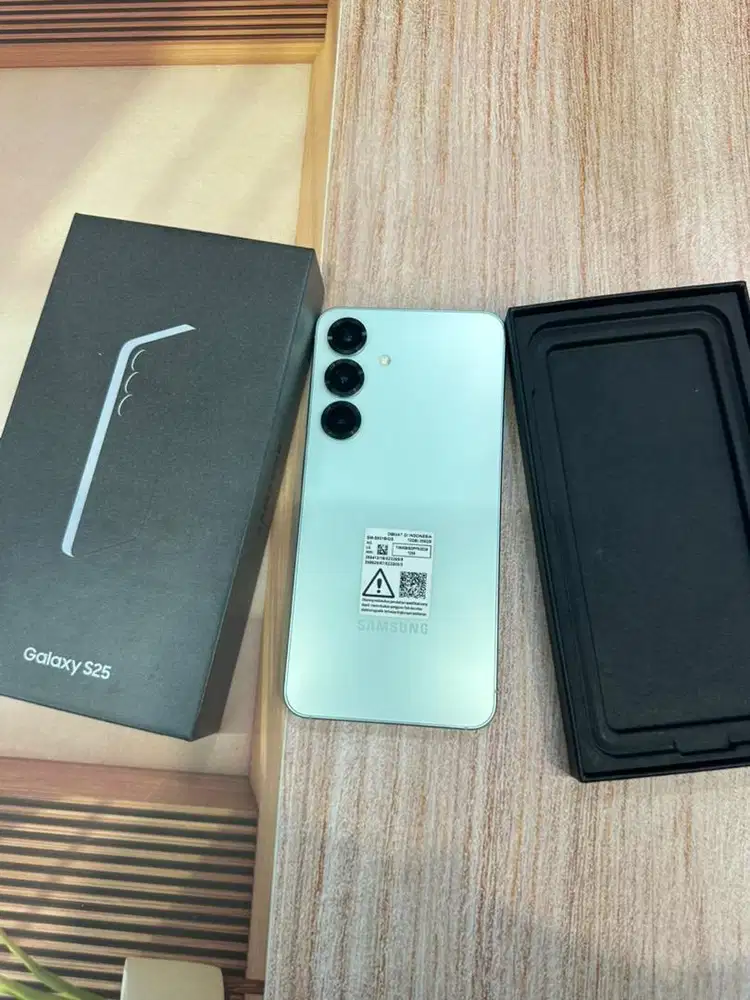Samsung Galaxy S25 12/256GB Mint Garansi Resmi 23/09/26