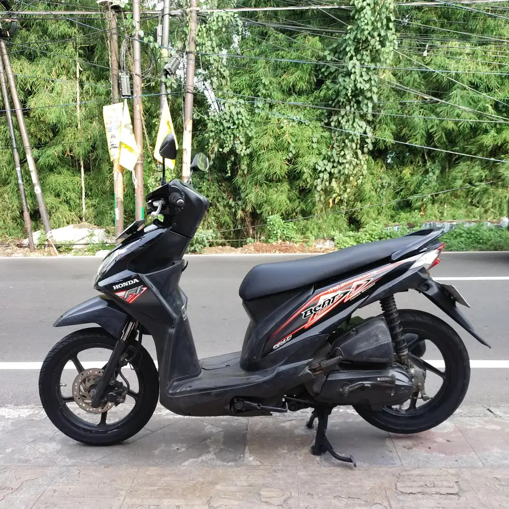 Honda Beat Fi 110 2013 Orisinil lengkap Bagus Mesin Aluss