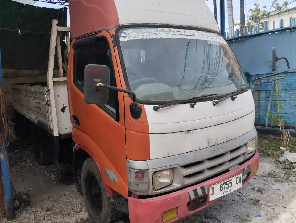 Dyna engkel 4roda thn 2005 pajak panjang 10-2026