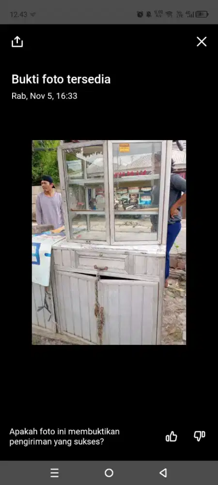 Etalase bakso dan bisa untuk mie ayam