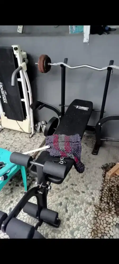 Tredmil  listrik dan alat gym, jual cepet