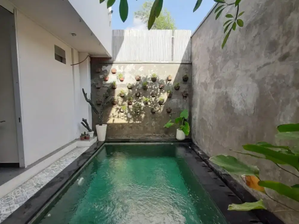Villa Cantik strategis Bidadari Seminyak Bali