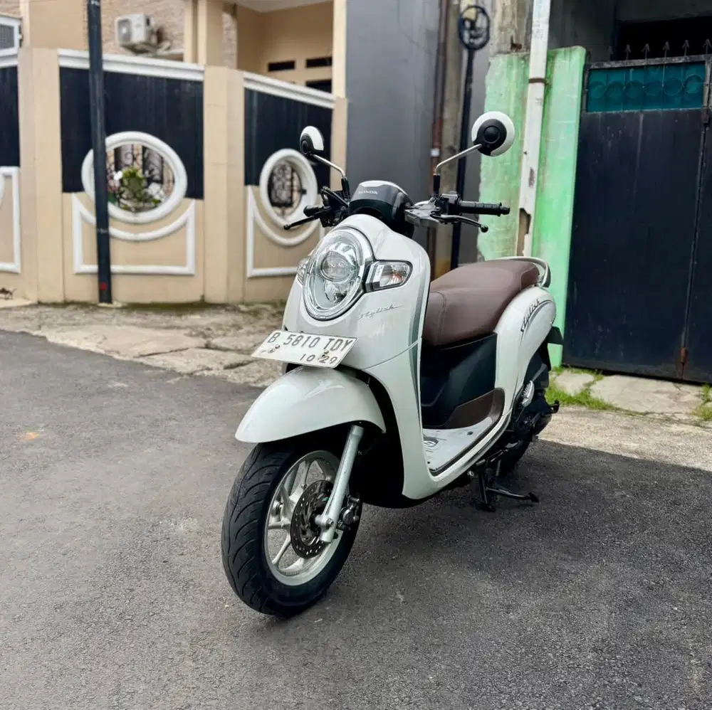 Honda Scoopy 110 CBS ISS MULUSSS Pajak Hidup Panjang