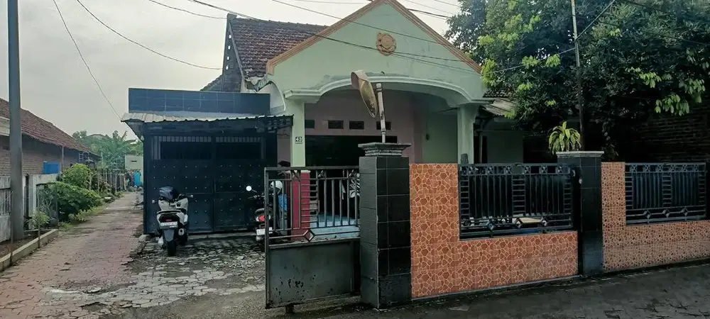 Rumah & kos kosan 13 kamar buduran sidoarjo
