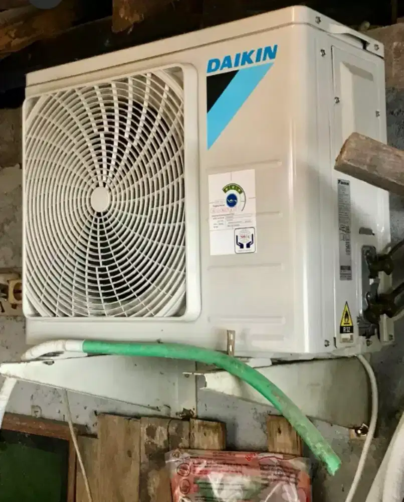 AC Daikin 1/2pk Kurang dingin
