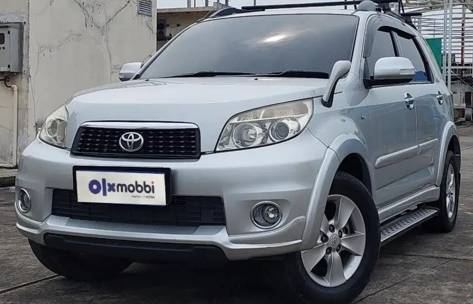 TDP 5,JT Toyota Rush 1.5 G Bensin-AT Silver 2013