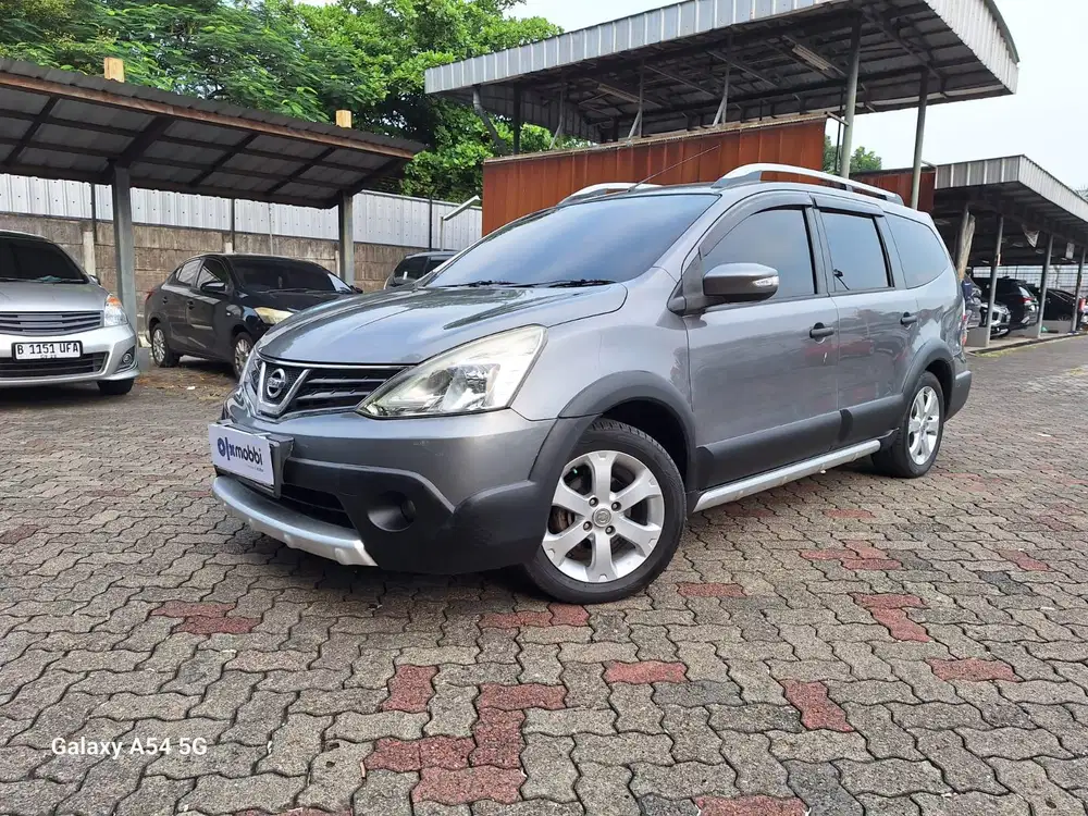 Pajak Panjang - Nissan Grand livina 1.5 X-Gear Bensin-MT 2015