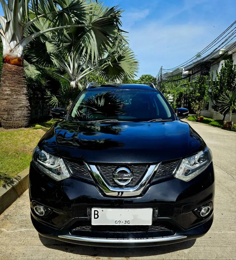 Nissan Xtrail 2.5 CVT 2015 T32 Black Pemakai Pribadi (Harga Cash)