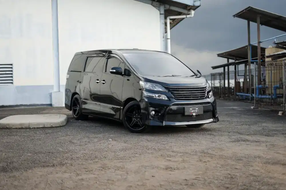 Toyota Vellfire ZG 2012