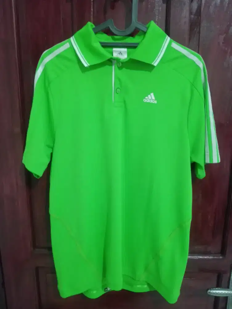 Kaos kerah Adidas size M original