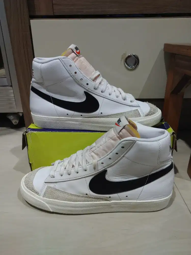 Sepatu Nike blazer mid 77 vintage preloved size 42