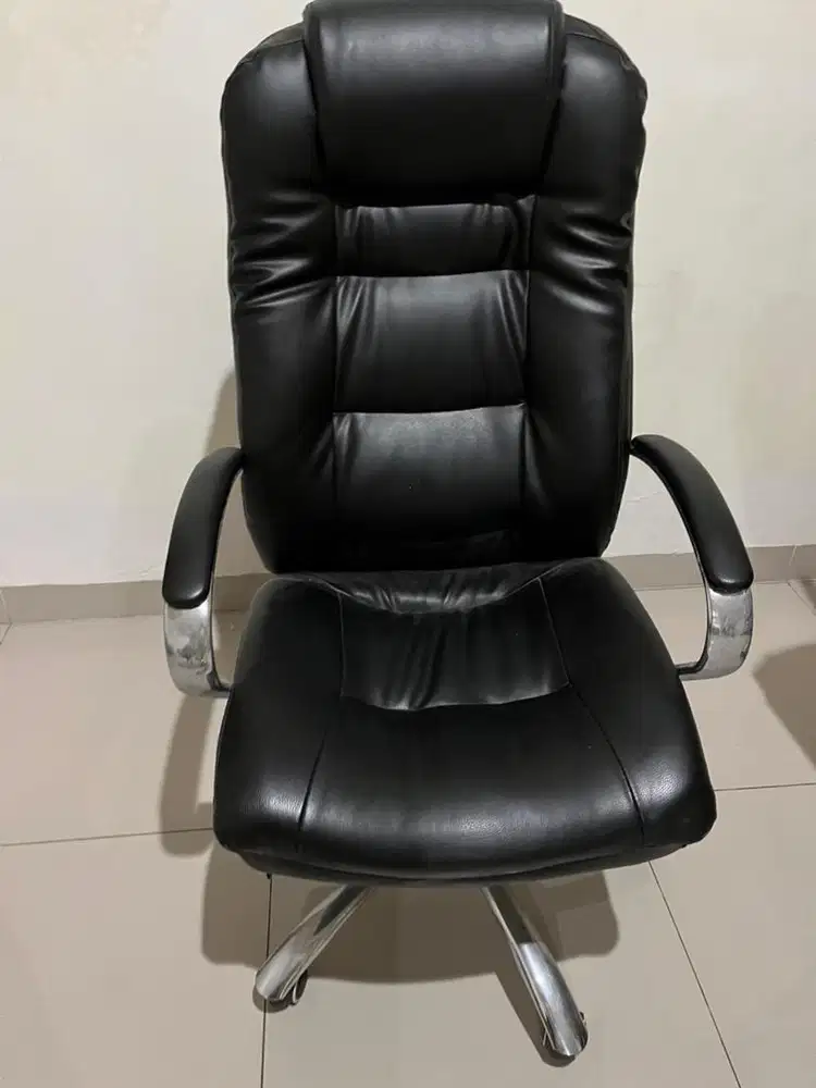 Dijual kursi kantor
