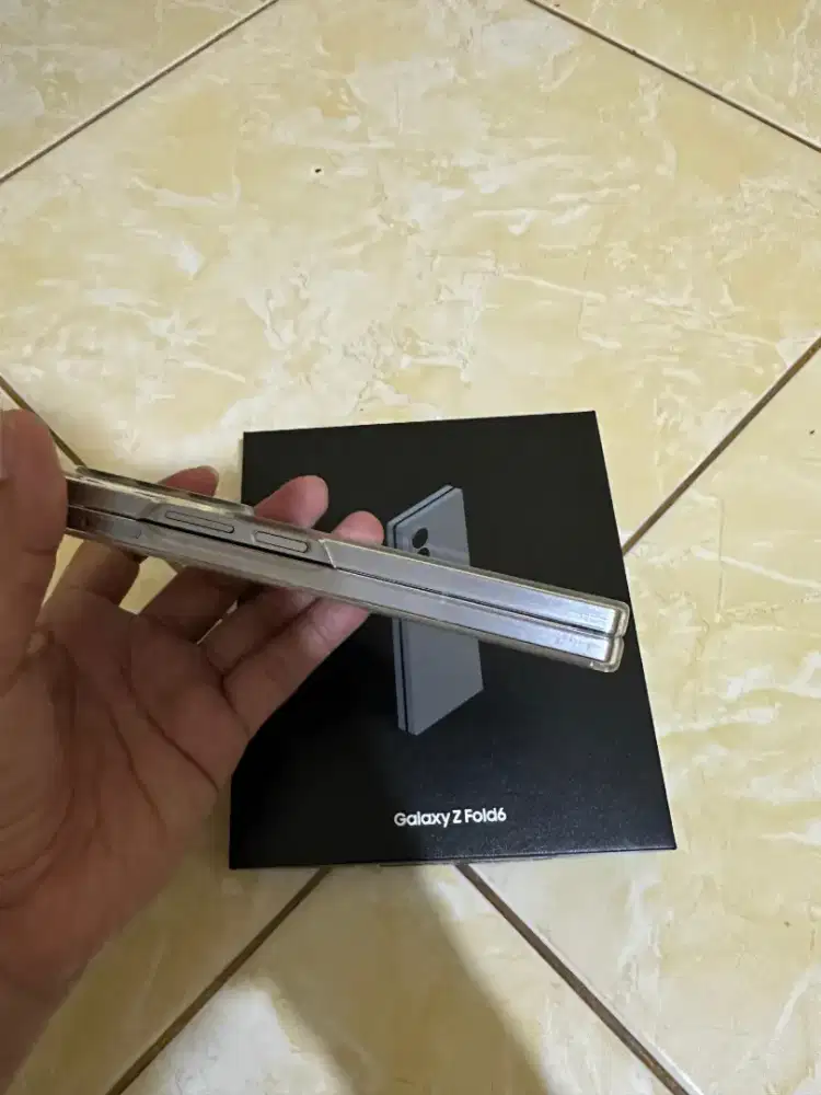 Samsung galaxy Z fold 6 12/256