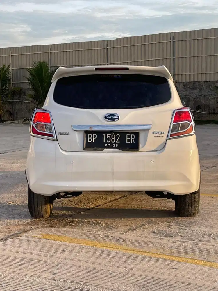 DATSUN go +PANCA PAJAK HIDUP STNK BPKB LENGKAP TANGAN PERTAMA